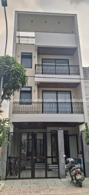 Cửa kính cabin phòng tắm