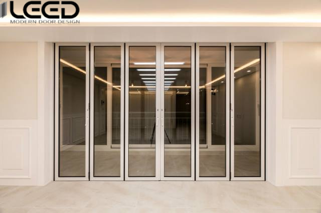 cửa xếp trượt 6 cánh